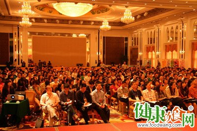 中央指导政策致年会聚餐取消 餐饮业转向大众市场