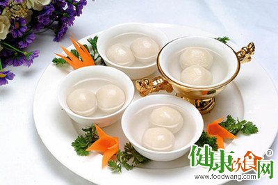 元宵节吃汤圆配芹菜、山楂好消化