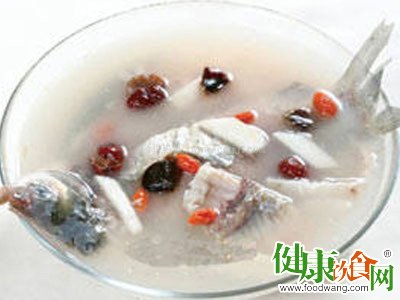 产后食谱:产后喝鲤鱼汤有助通乳