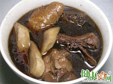 贫血的人吃什么好?补血养生喝四物汤