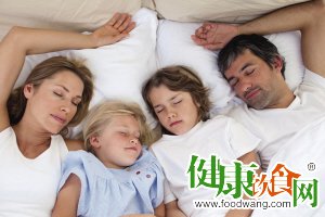 这种睡姿能清除大脑废物