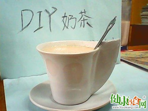 奶茶的做法:自制浓郁香醇奶茶
