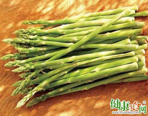芦笋的做法:教您做两道美味芦笋菜