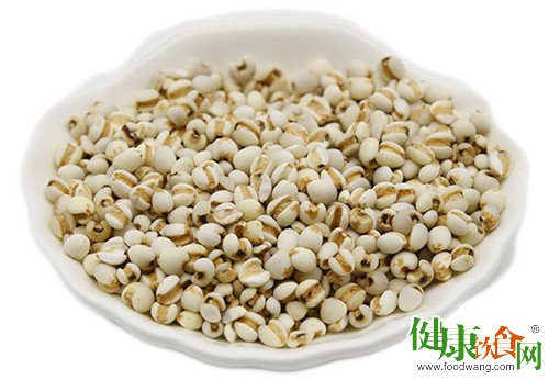 梅雨季节喝这2款薏仁粥可以除湿