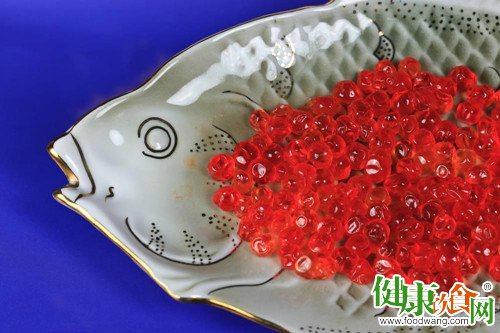 小孩吃鱼子不会变笨