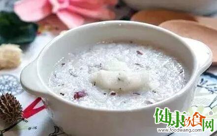 脾虚腹胀试试这款药膳粥