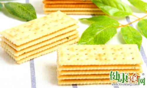 注意!苏打饼干喜欢藏油纳盐
