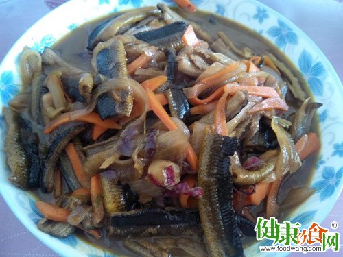 黄鳝的做法:洋葱炒黄鳝解馋又养生