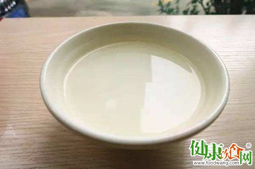 给腹泻婴儿喝点米汤有助早日康复