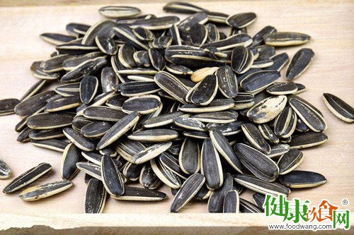 专家答疑:吃瓜子为啥会“上火”