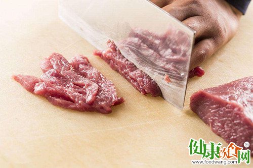 烹饪技巧:切肉食巧用刀