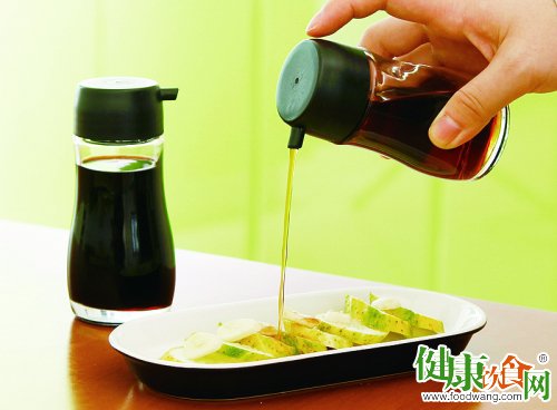 吃酱油、醋会让疤痕变黑?没有科学依据!