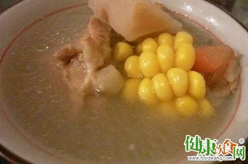 冬日滋补靓汤:大骨玉米莲藕菌菇汤