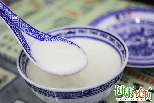 广东美食——暖身滋补姜撞奶
